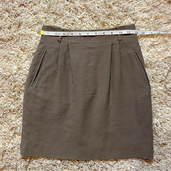 Preview Collection Skirt Size 2 - Picture 6 of 7